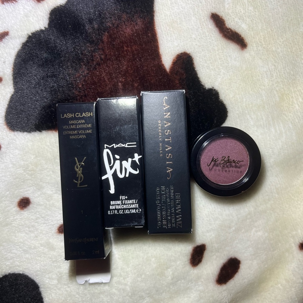 ✨NEW TRAVEL SIZE MAKEUP BUNDLE✨
